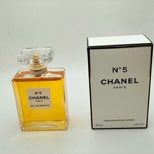 Chanel #5 Eau de Parfum 100 ml with Box! The bottle is full, never opened!